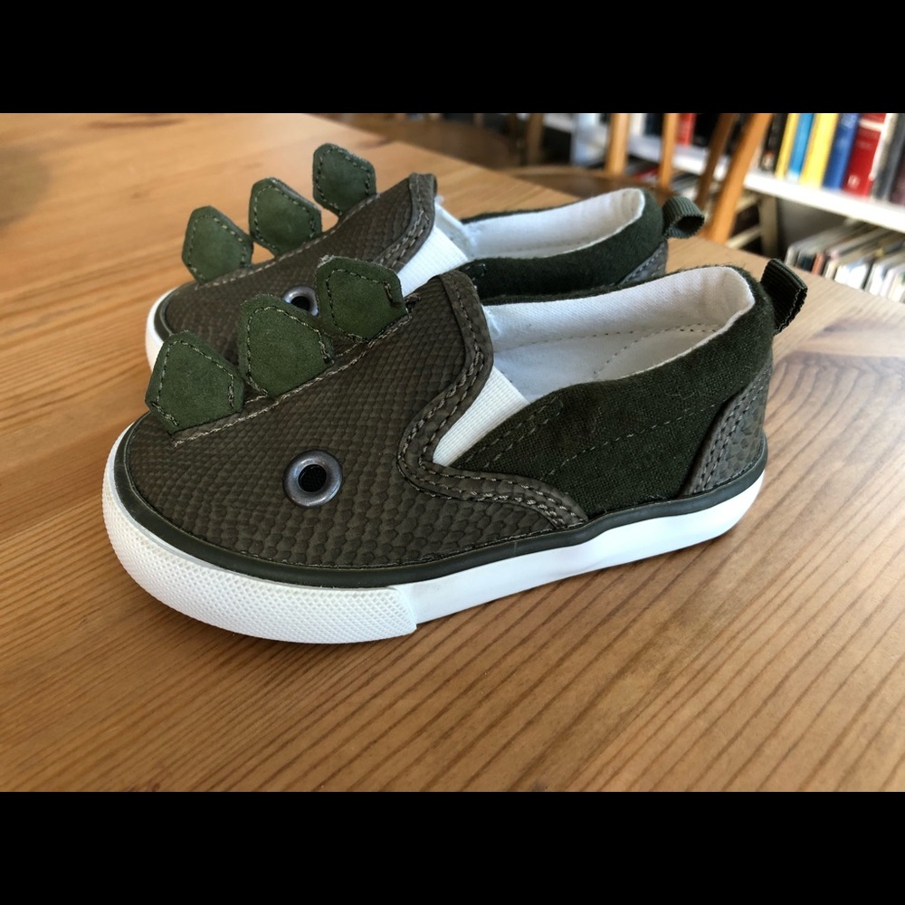 Baby GAP Slip On Dino Sneakers NWOT Toddler 5